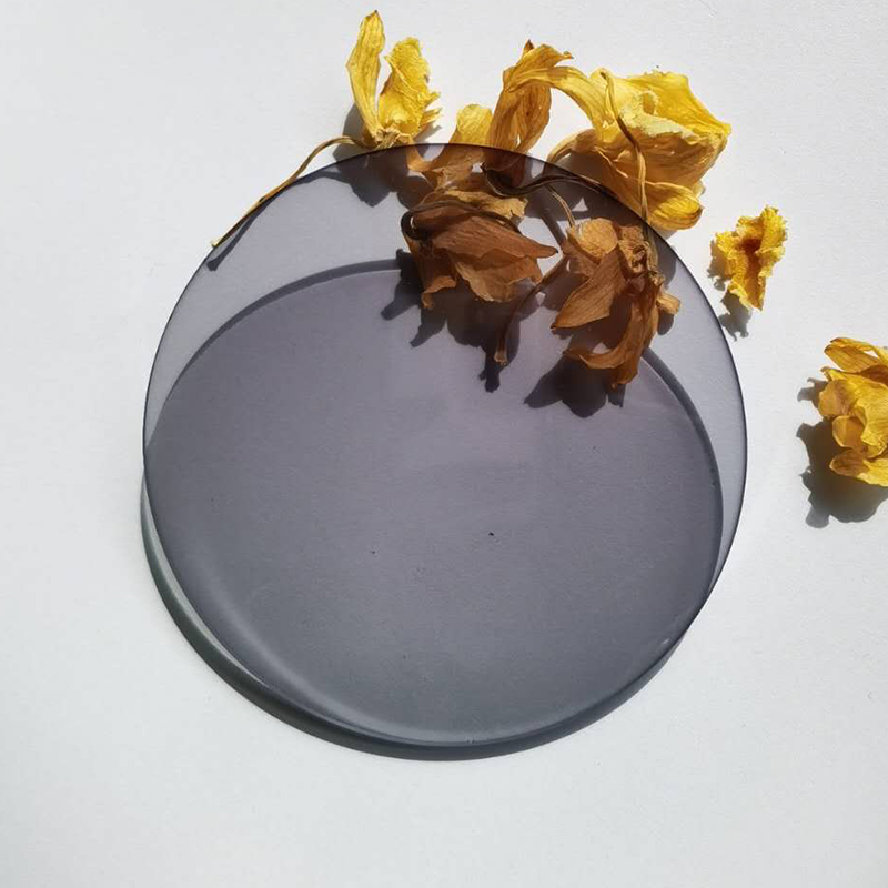 1.67 Lensa Fotokromik SHMC