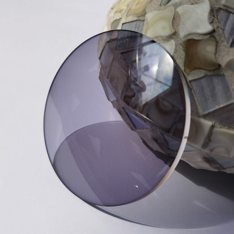 1.67 Lensa Fotokromik SHMC