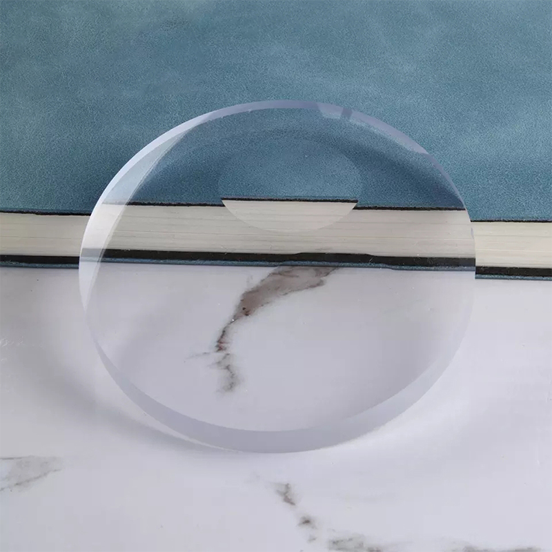 1.56 Lensa Bifokal Atas Bulat Setengah Jadi