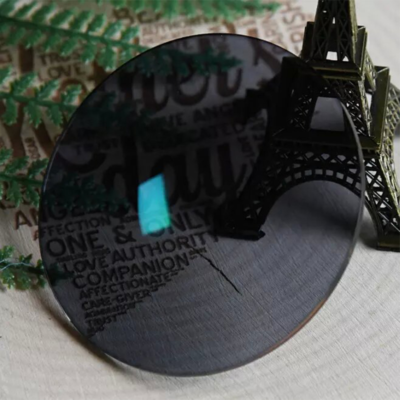 1.60 Lensa Penglihatan Tunggal Fotokromik Setengah Jadi