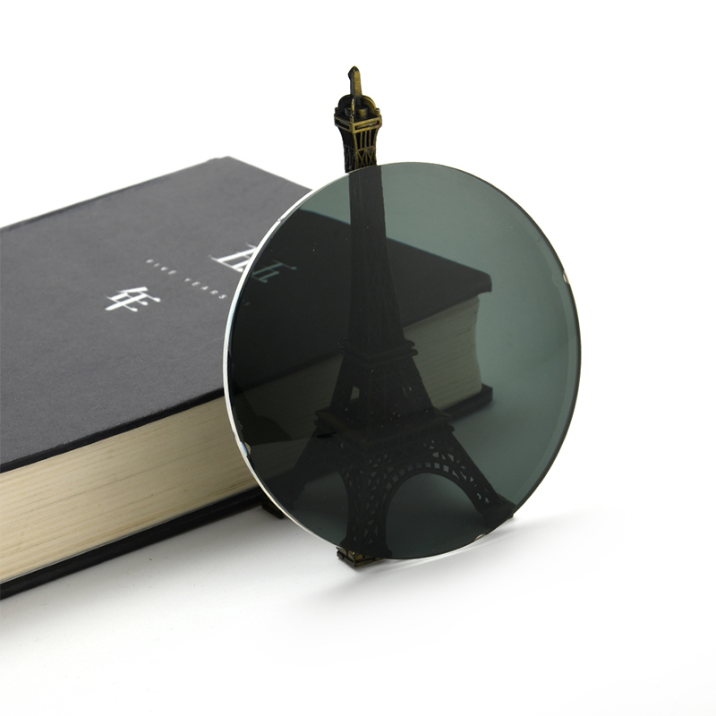 1.499 Lensa Terpolarisasi