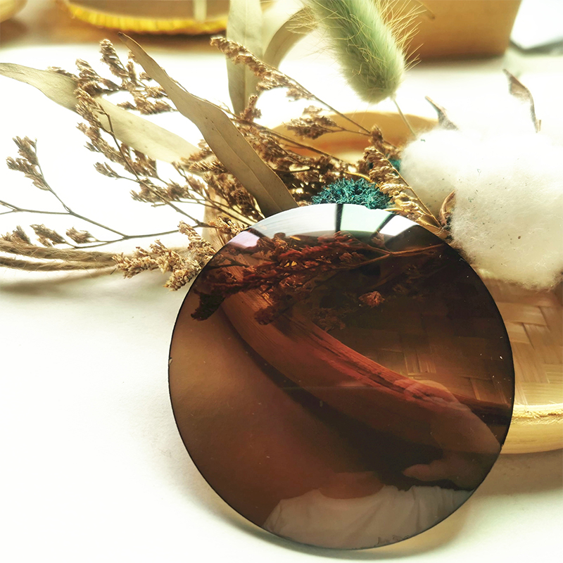 1.60 Lensa Terpolarisasi